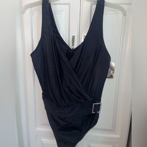 Mossimo Womens Plus Size‎ Black One Piece Swimsuit Tummy Control 24W